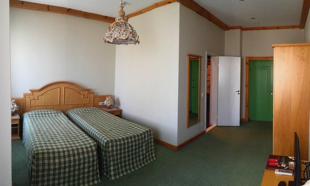Landhaus Hotel Brovari Kültér fotó